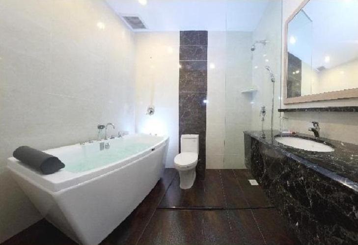 Yangtze Hotel 长江酒店 Джохор-Бару Экстерьер фото
