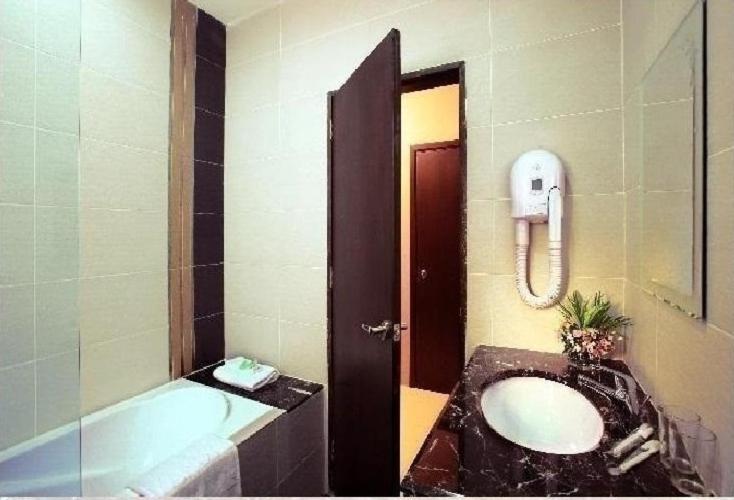 Yangtze Hotel 长江酒店 Джохор-Бару Экстерьер фото